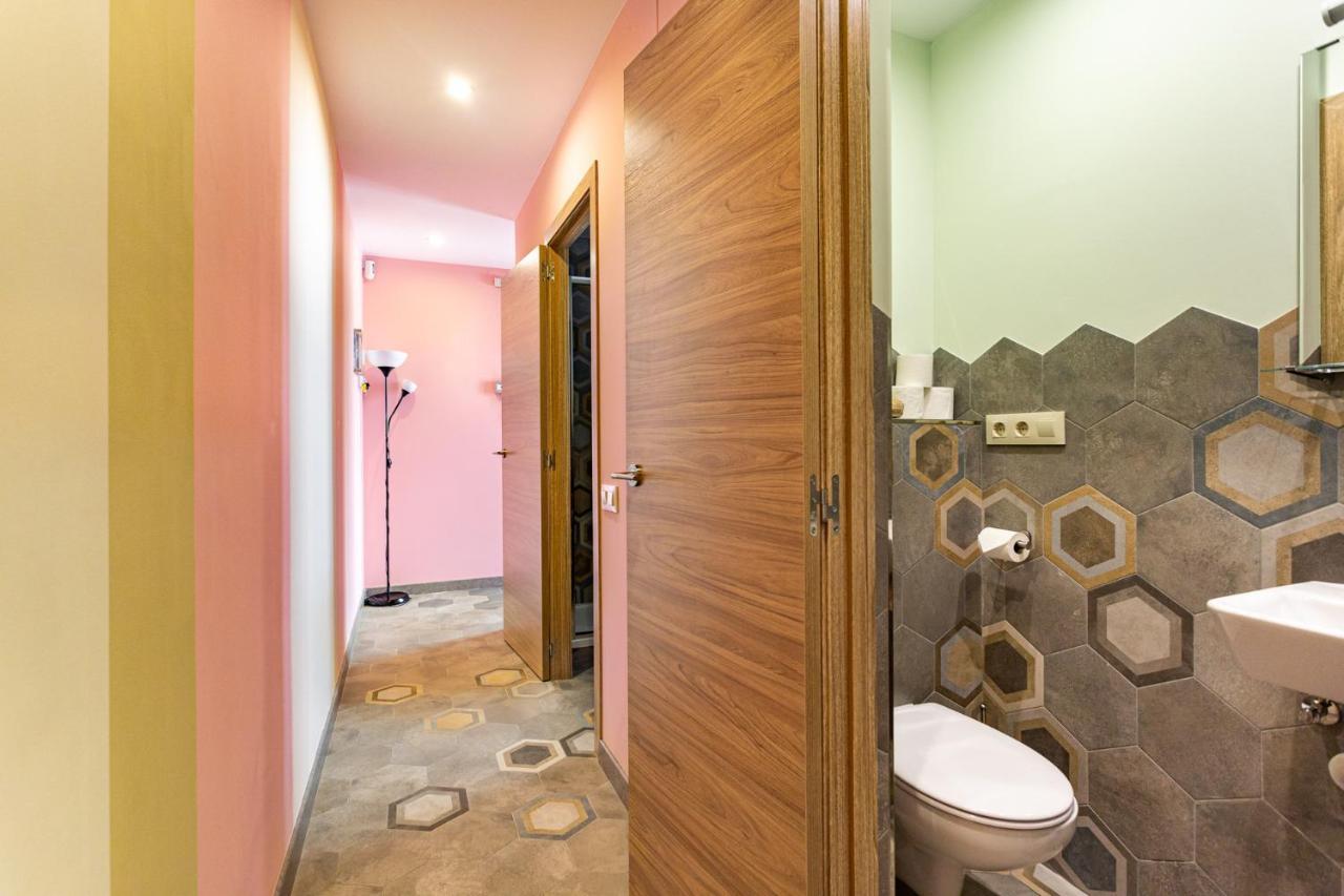 ברצלונה Three Bedrooms Apartment מראה חיצוני תמונה