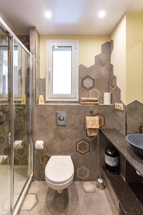 ברצלונה Three Bedrooms Apartment מראה חיצוני תמונה